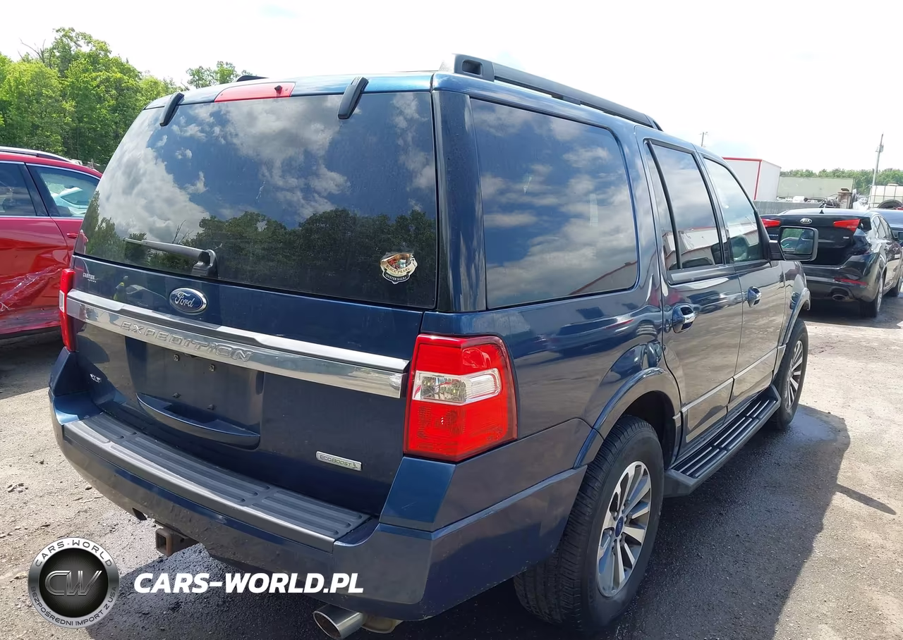 2017 Ford Expedition Xlt VIN:1FMJU1JTXHEA84376 - 4