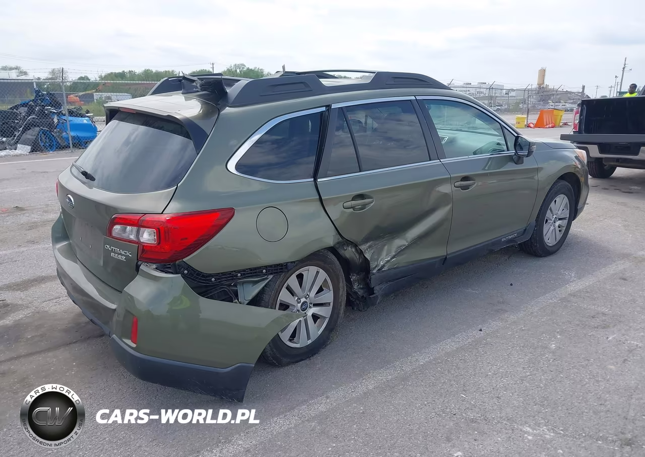 2017 Subaru Outback 2.5I Premium VIN:4S4BSAFC4H3242709 - 4