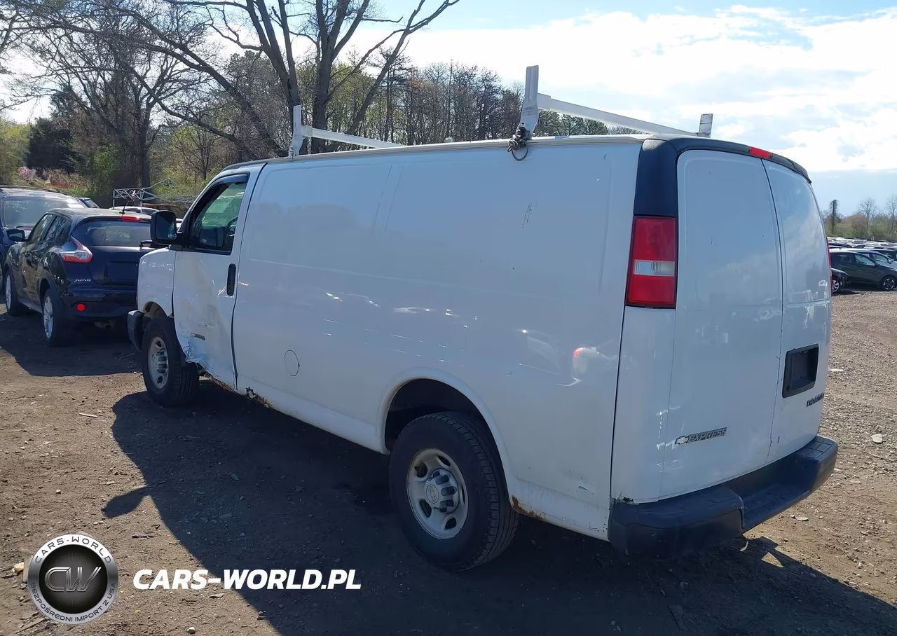 2006 Chevrolet Express Work Van VIN:1GCGG25V161130737 - 3