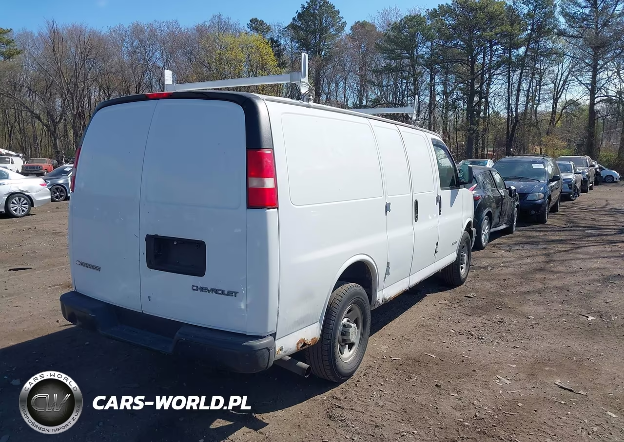 2006 Chevrolet Express Work Van VIN:1GCGG25V161130737 - 4