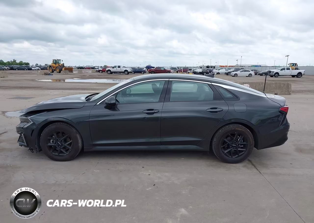 2025 Kia K5 Lxs VIN:KNAG24J76S5293580 - 14