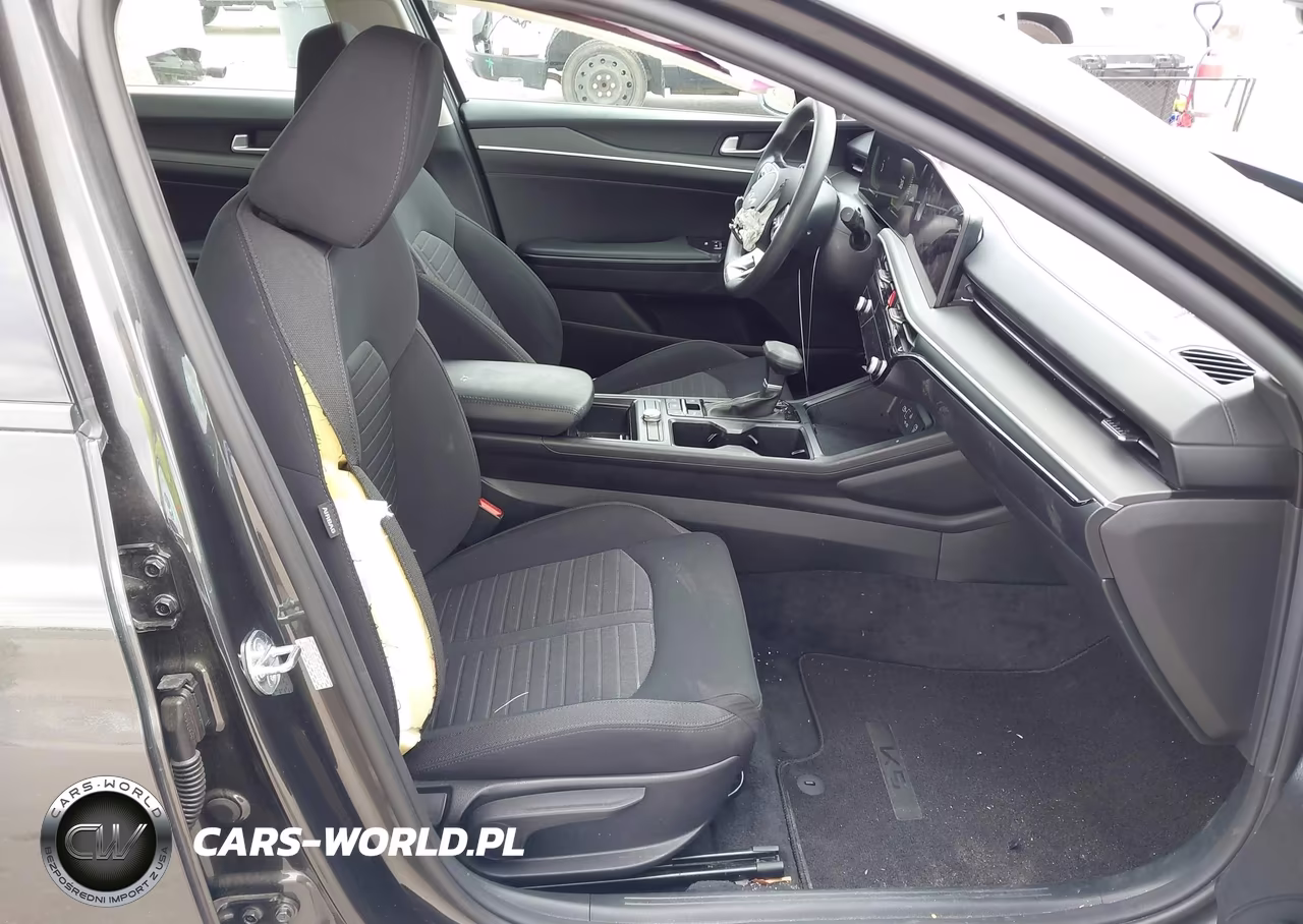2025 Kia K5 Lxs VIN:KNAG24J76S5293580 - 5