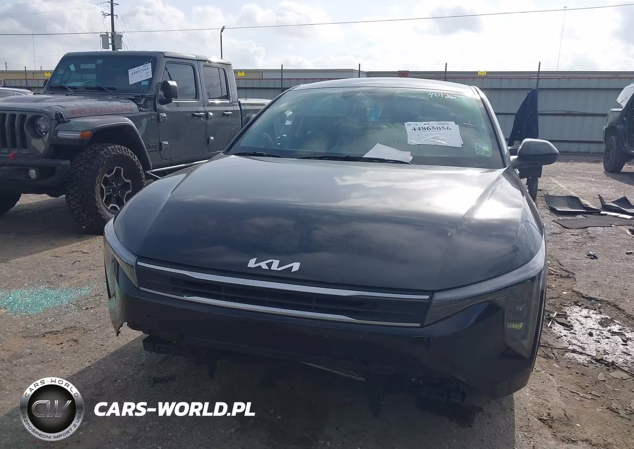2025 Kia K4 Lxs VIN:3KPFT4DE9SE101448 - 12