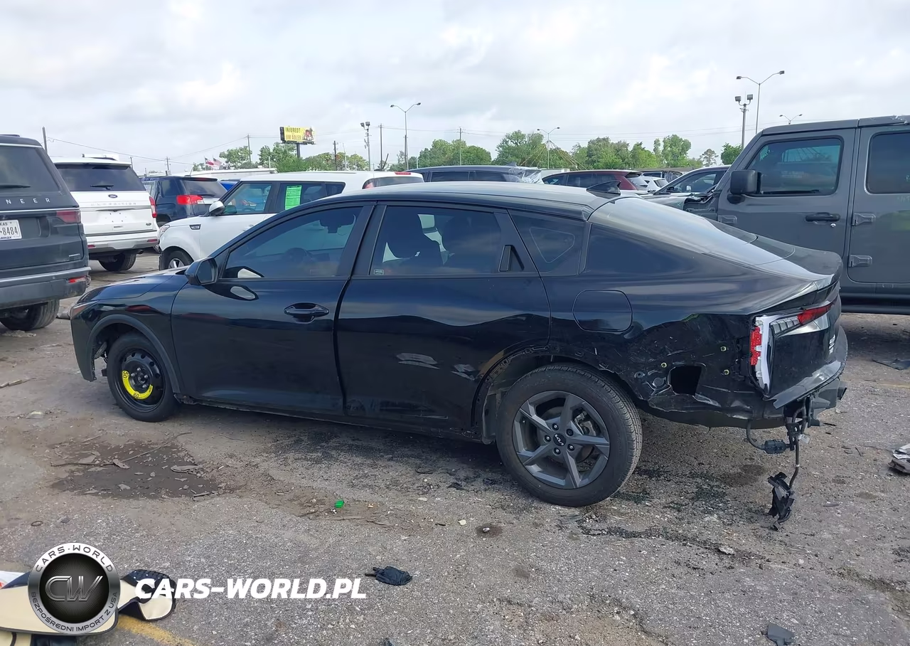 2025 Kia K4 Lxs VIN:3KPFT4DE9SE101448 - 14