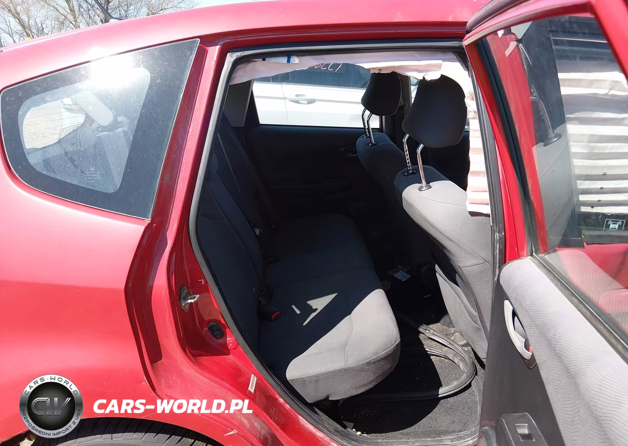 2013 Honda Fit VIN:JHMGE8H31DC078819 - 8