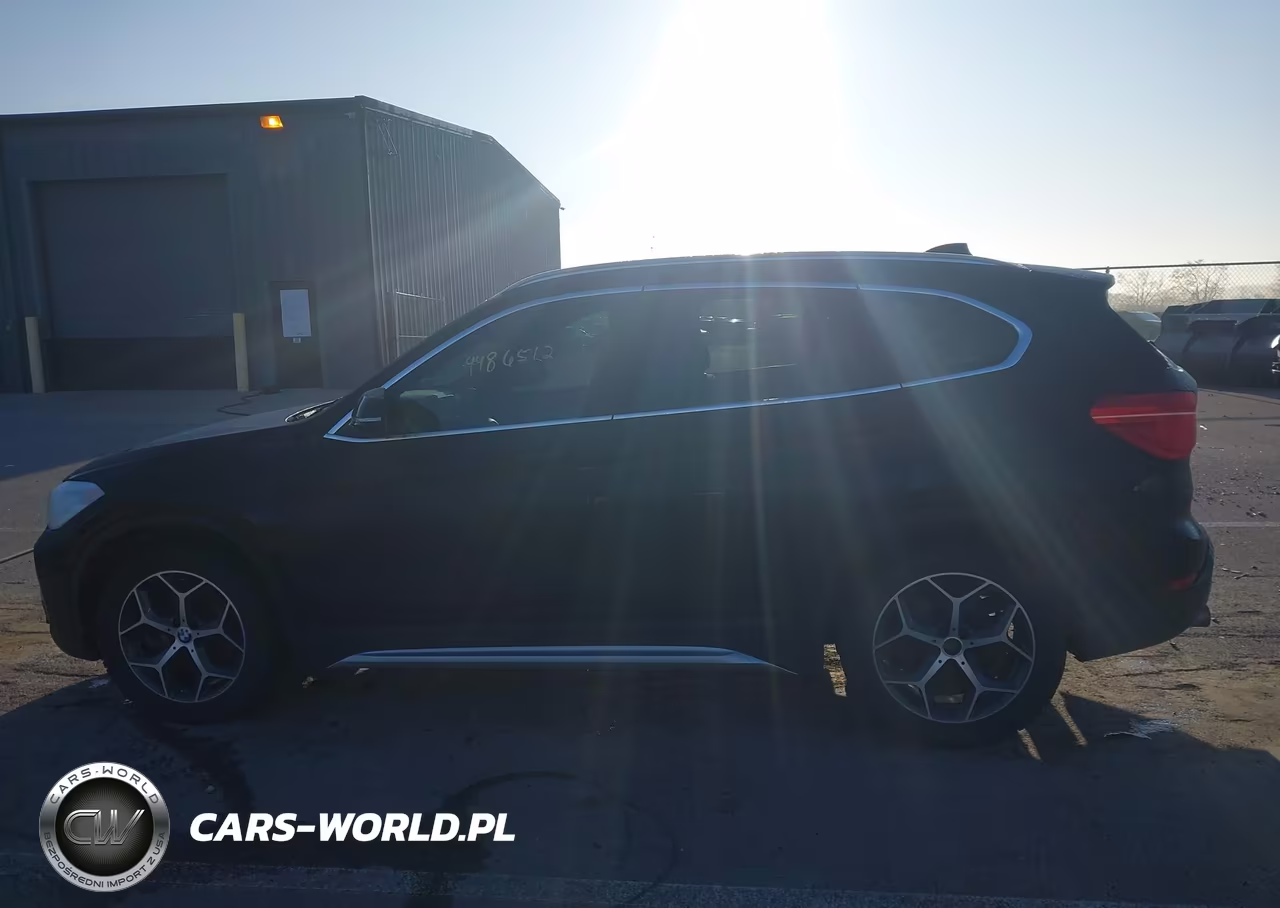 2019 BMW X1 xDrive28I VIN:WBXHT3C5XK5L37562 - 14