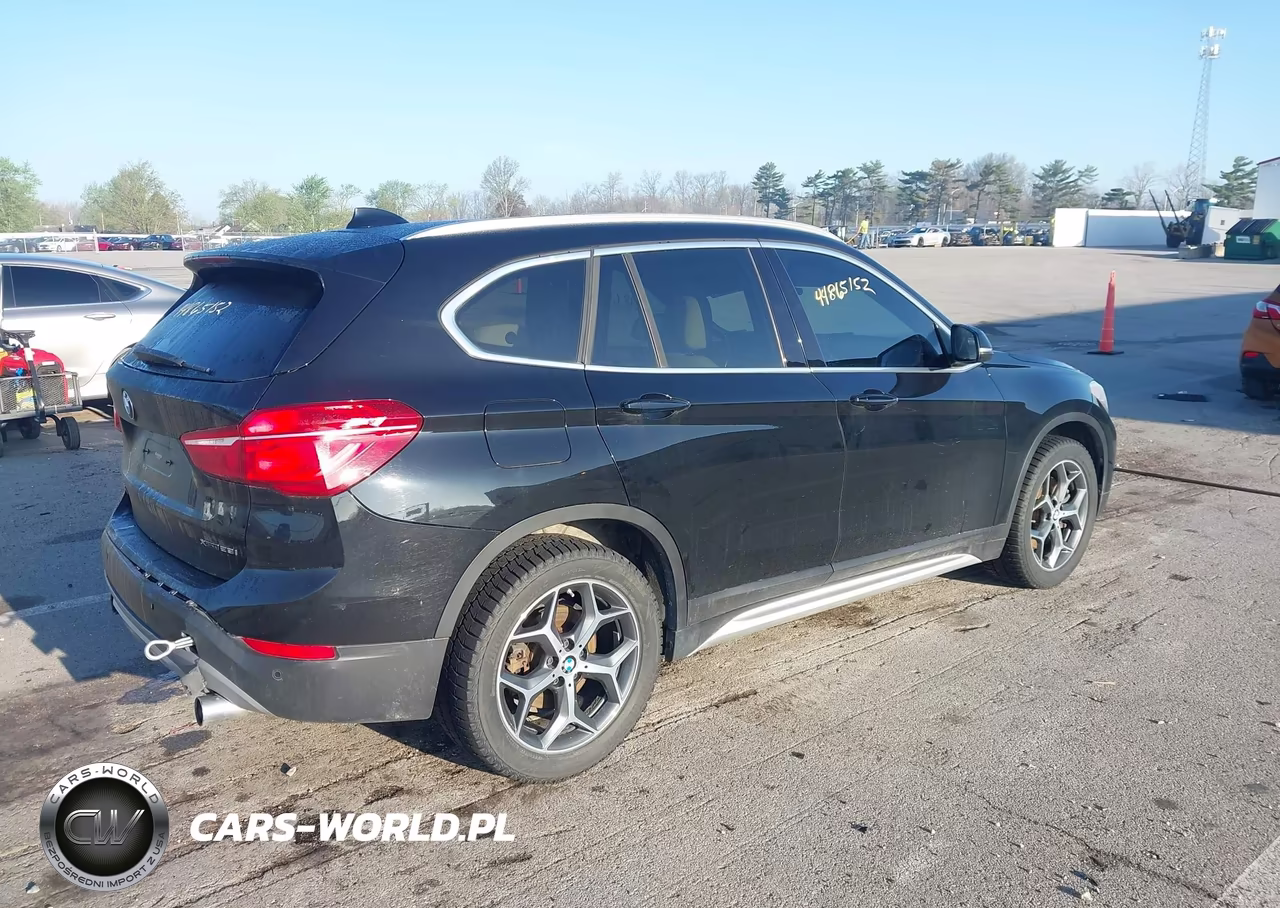 2019 BMW X1 xDrive28I VIN:WBXHT3C5XK5L37562 - 4
