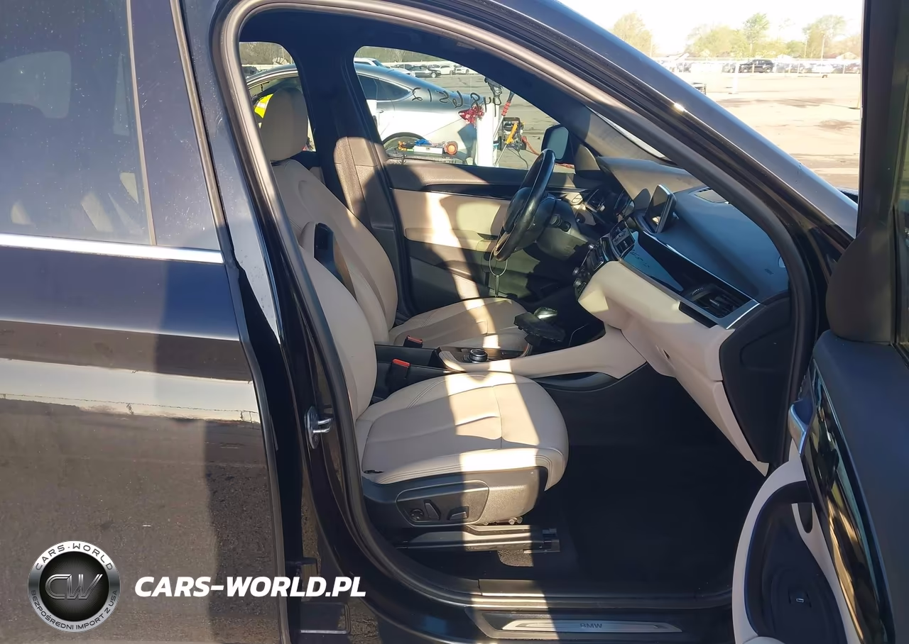 2019 BMW X1 xDrive28I VIN:WBXHT3C5XK5L37562 - 5