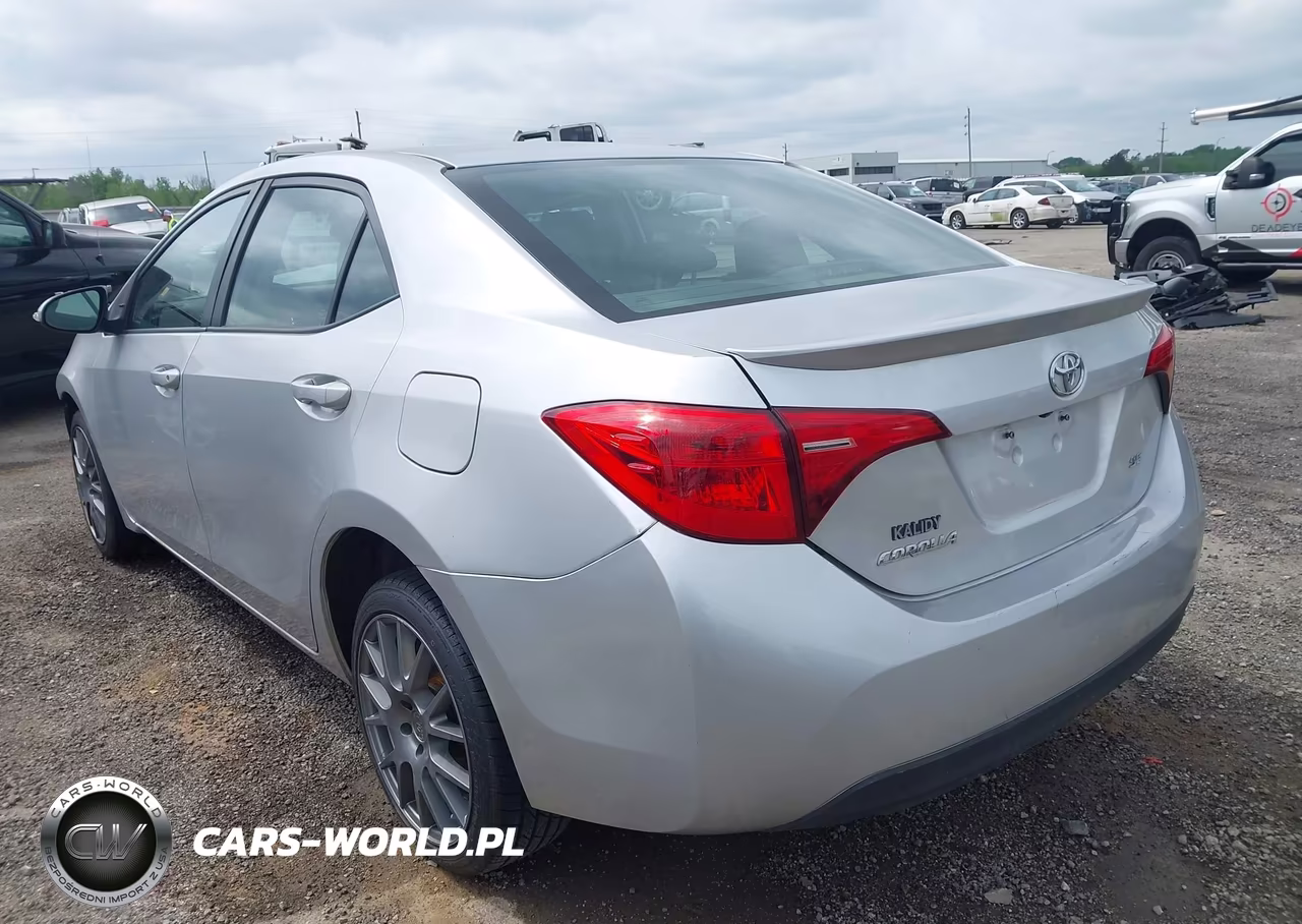 2017 Toyota Corolla Se VIN:5YFBURHE1HP628474 - 3