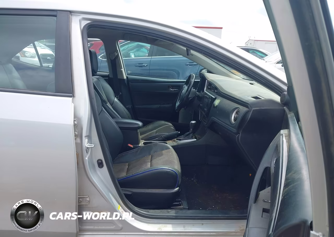 2017 Toyota Corolla Se VIN:5YFBURHE1HP628474 - 5