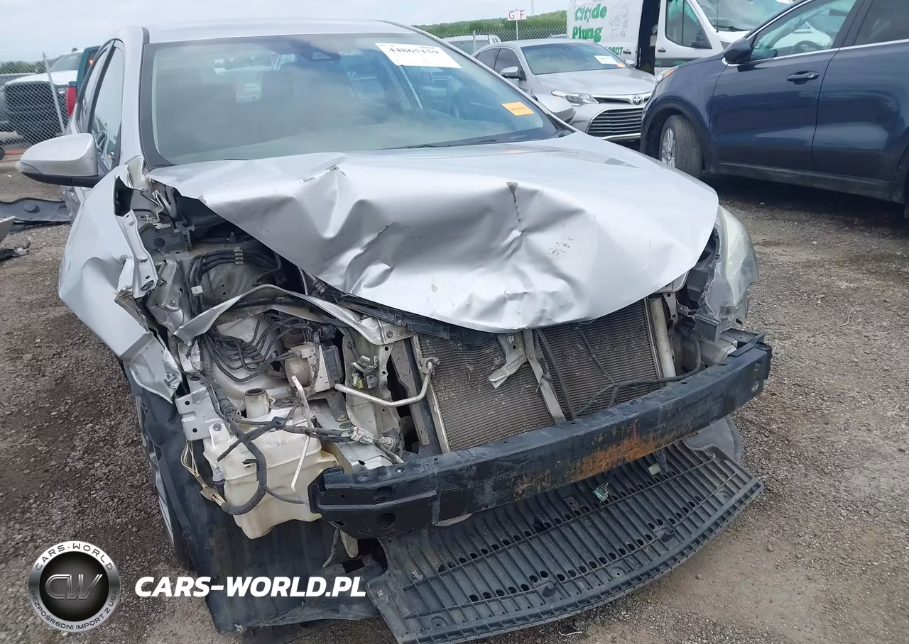 2017 Toyota Corolla Se VIN:5YFBURHE1HP628474 - 6
