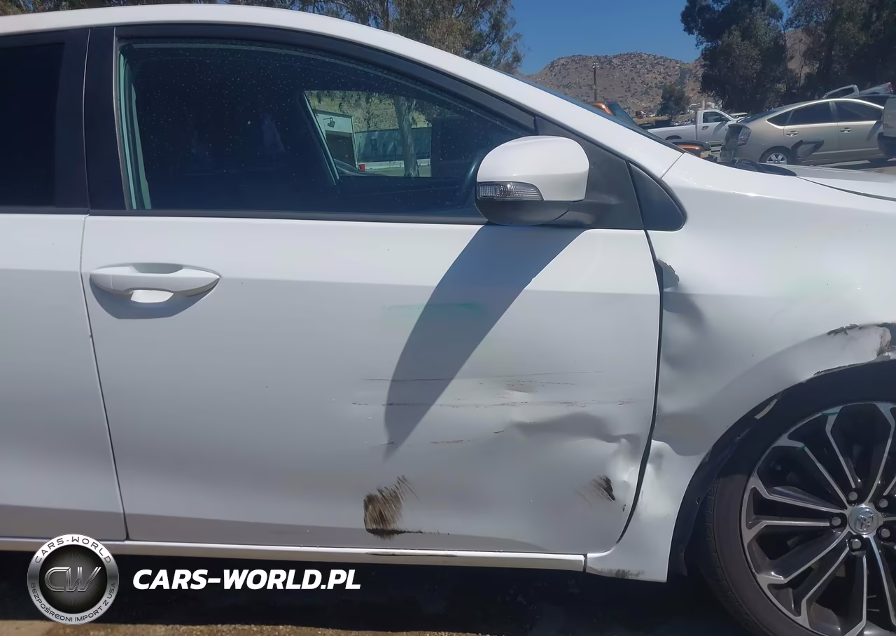 2014 Toyota Corolla S Plus VIN:5YFBURHE1EP074008 - 18