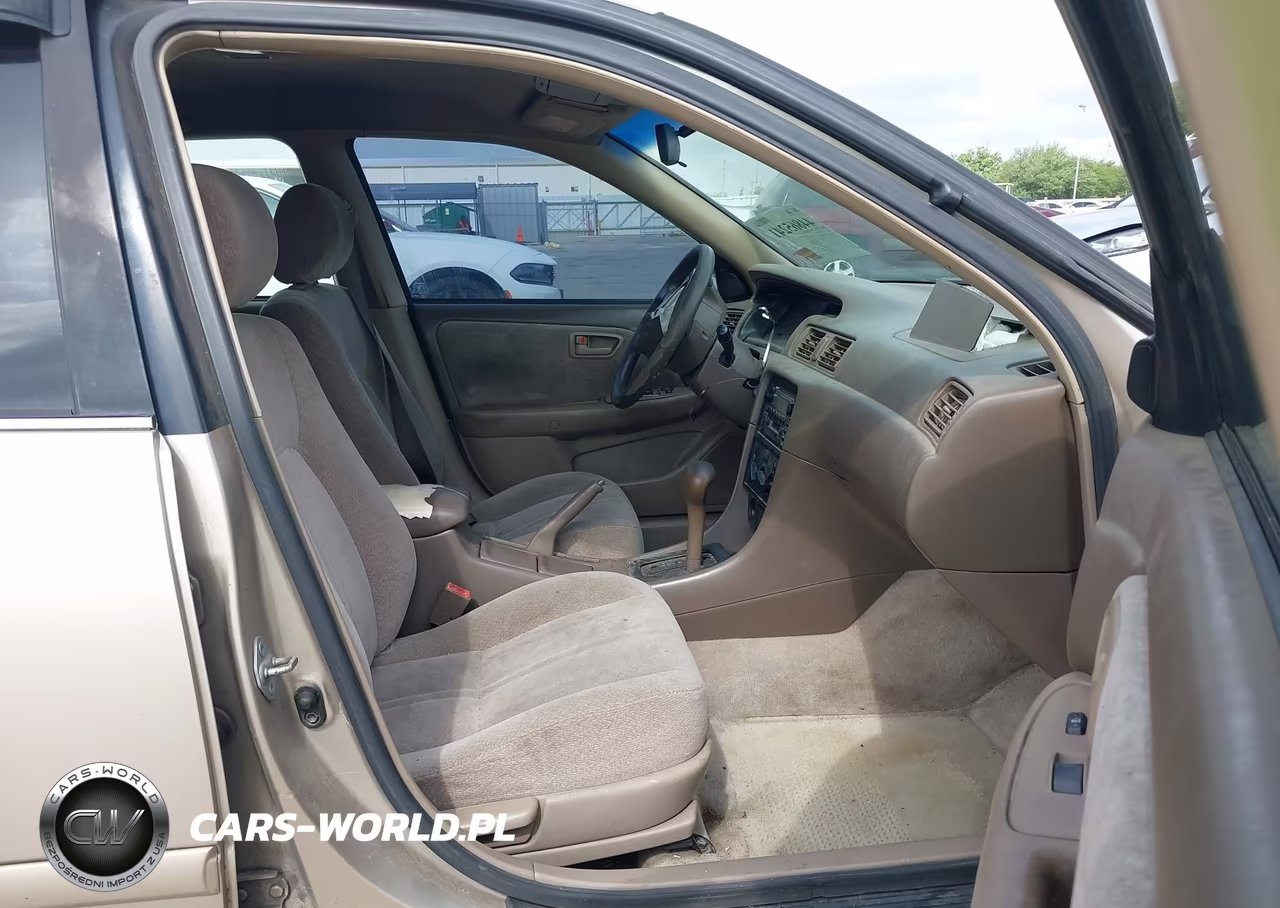 2000 Toyota Camry Le VIN:JT2BG22K2Y0438893 - 5
