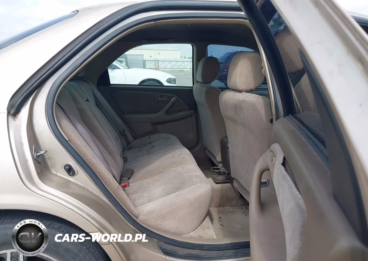 2000 Toyota Camry Le VIN:JT2BG22K2Y0438893 - 8