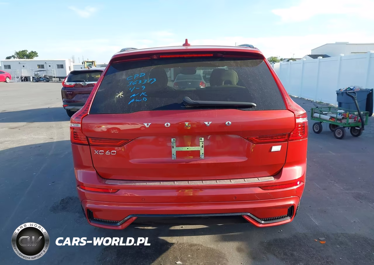 2024 Volvo Xc60 Recharge Plug-In Hybrid T8 Ultimate Dark Theme VIN:YV4H60DM4R1941521 - 15