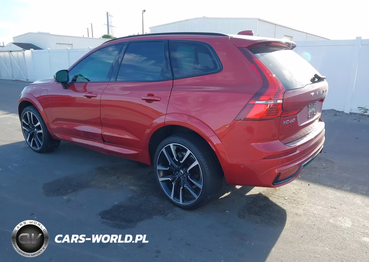 2024 Volvo Xc60 Recharge Plug-In Hybrid T8 Ultimate Dark Theme VIN:YV4H60DM4R1941521 - 3