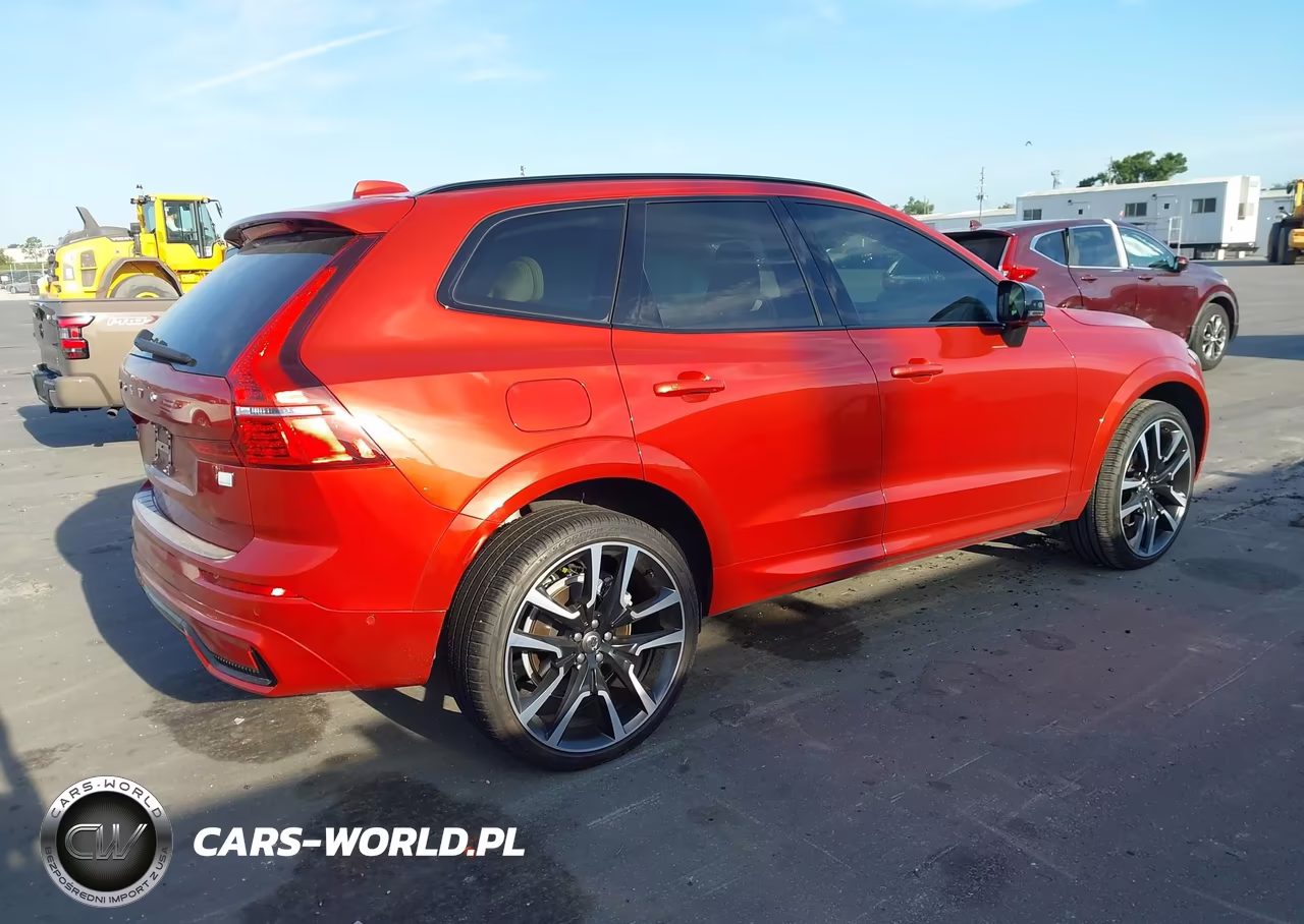 2024 Volvo Xc60 Recharge Plug-In Hybrid T8 Ultimate Dark Theme VIN:YV4H60DM4R1941521 - 4
