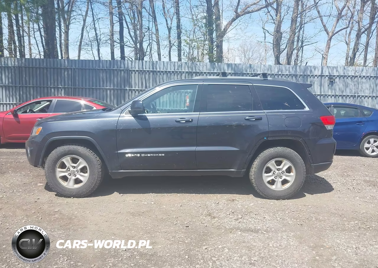 2015 Jeep Grand Cherokee Laredo VIN:1C4RJFAG5FC168243 - 14