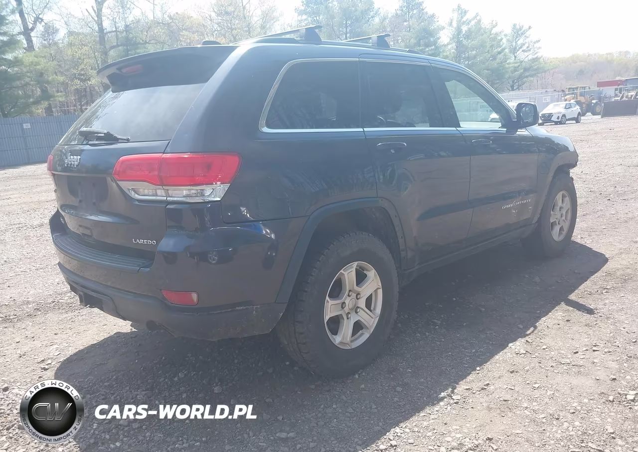 2015 Jeep Grand Cherokee Laredo VIN:1C4RJFAG5FC168243 - 4