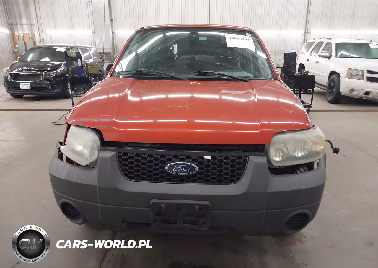 2007 Ford Escape Xls-Xls Manual VIN:1FMYU02Z67KA92812 - 13