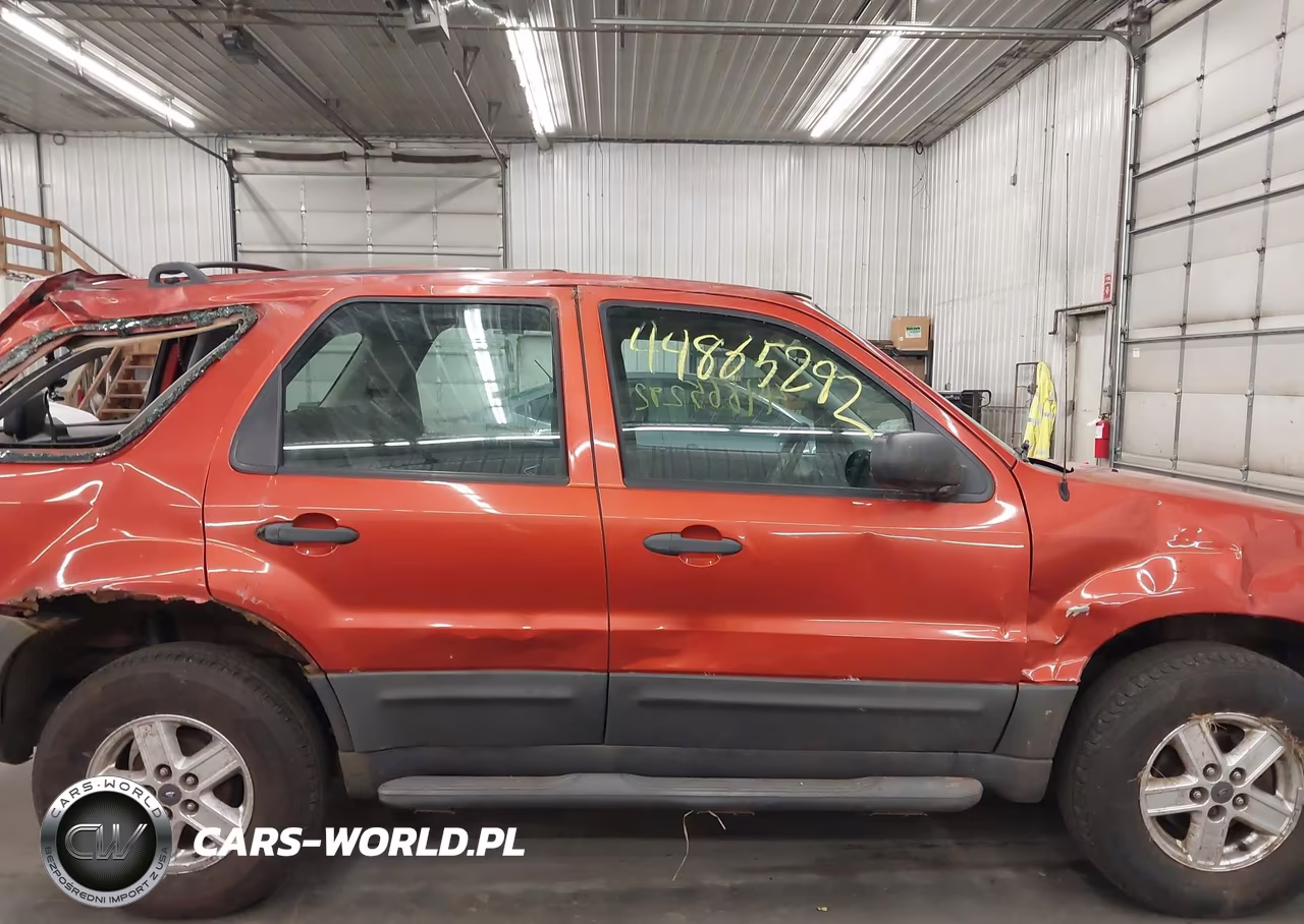 2007 Ford Escape Xls-Xls Manual VIN:1FMYU02Z67KA92812 - 14