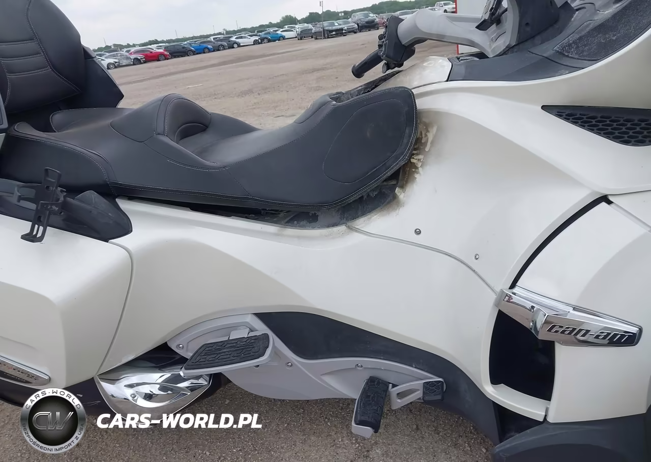 2012 Can-Am Spyder Roadster Rt-Ltd VIN:2BXJBDC17CV001769 - 8
