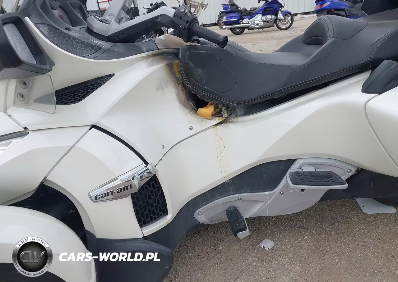 2012 Can-Am Spyder Roadster Rt-Ltd VIN:2BXJBDC17CV001769 - 9