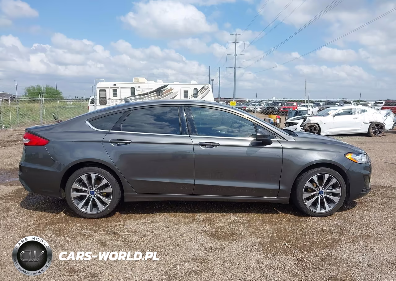 FORD FUSION SE VIN:3FA6P0T99LR155107 - 13