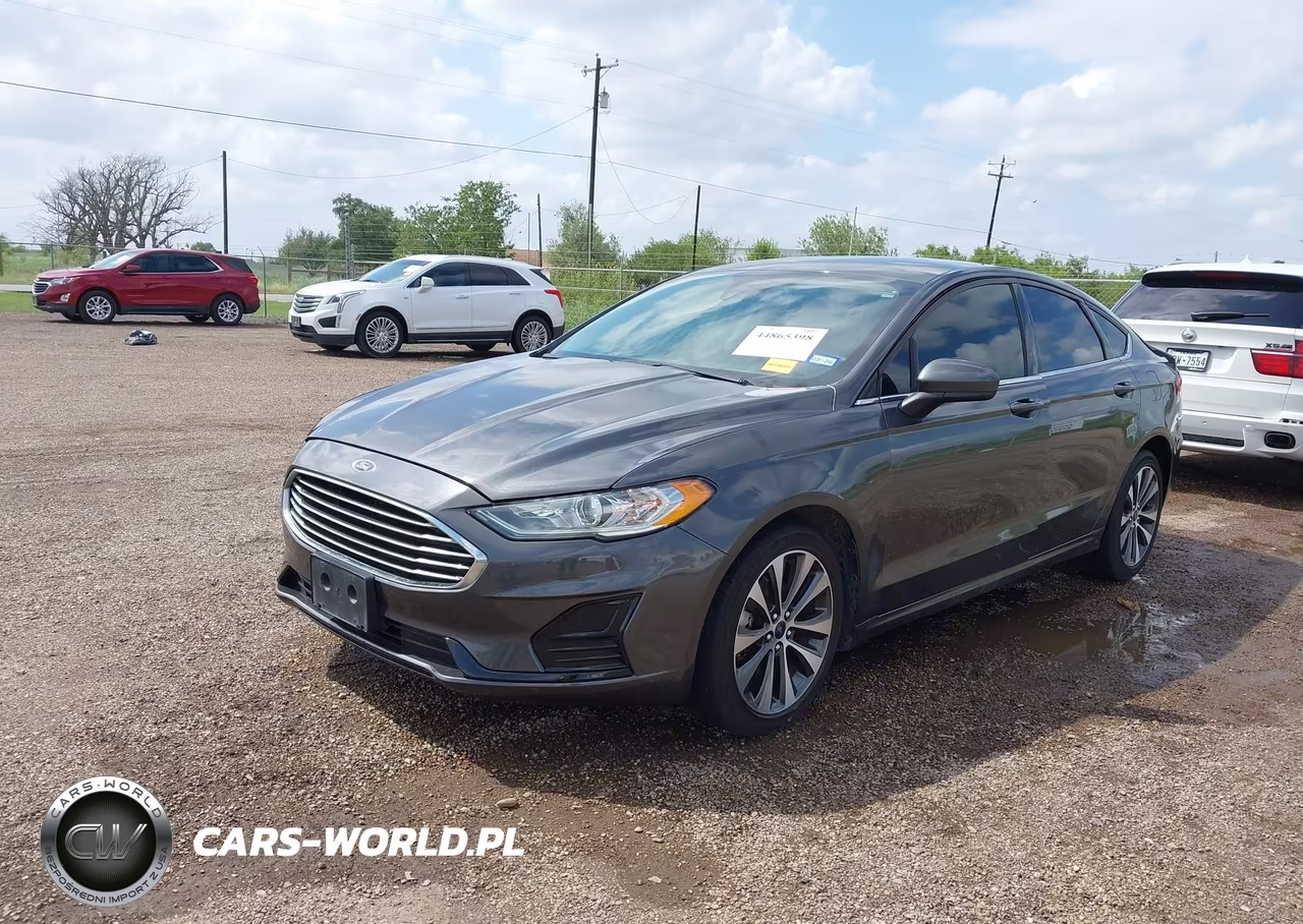 FORD FUSION SE VIN:3FA6P0T99LR155107 - 2