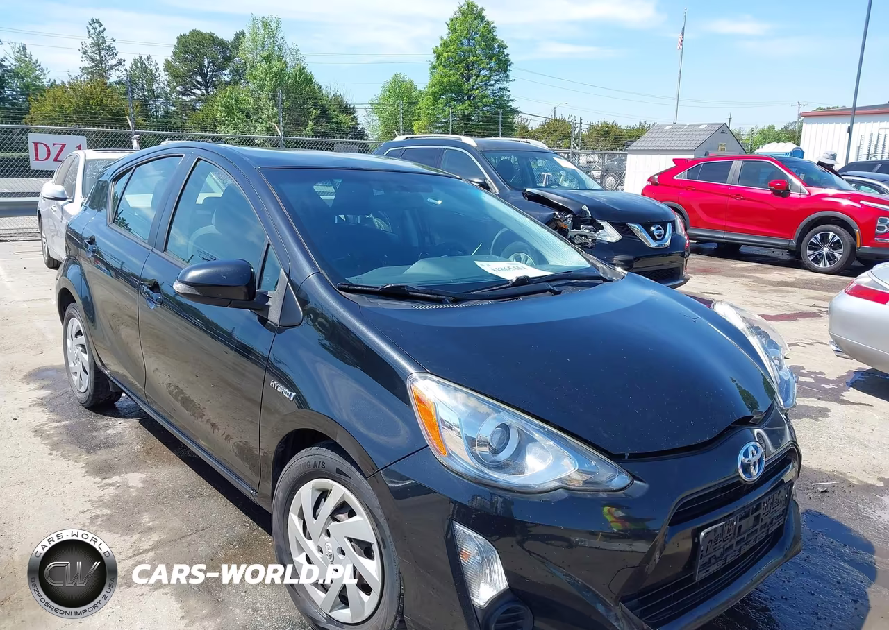 2015 Toyota Prius C Two