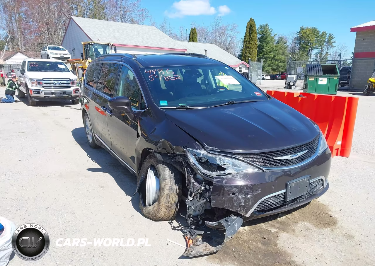 2019 Chrysler Pacifica Touring L – zdjęcie 1 z 19