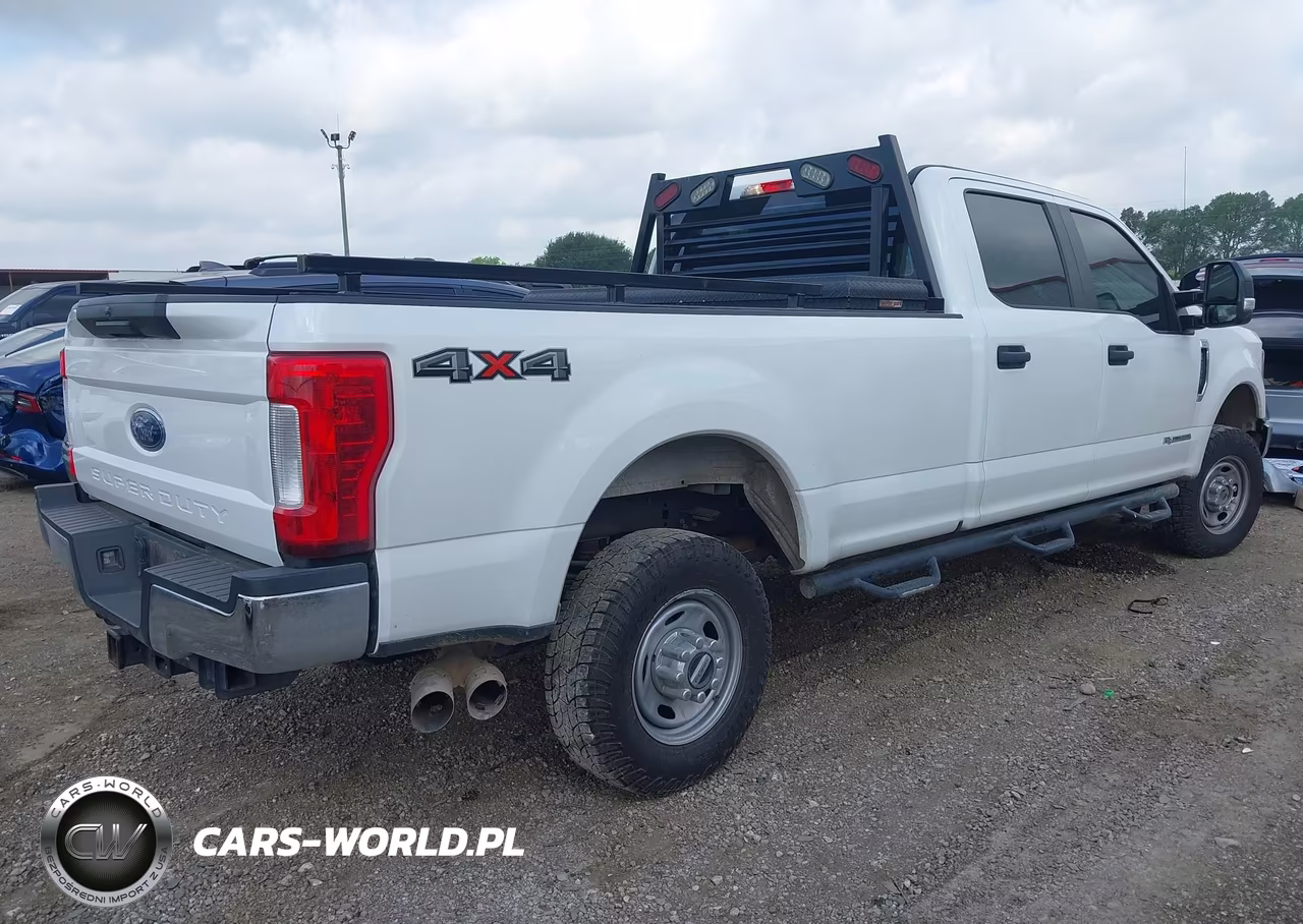 2018 Ford F-350 Xl VIN:1FT8W3BT4JEB08281 - 4