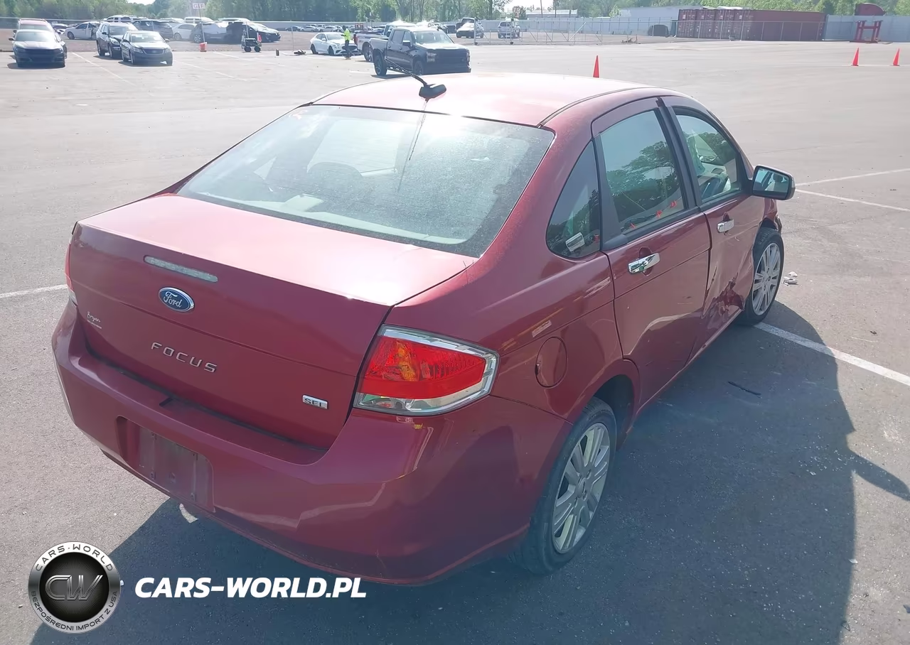 2011 Ford Focus Sel VIN:1FAHP3HN5BW201821 - 4
