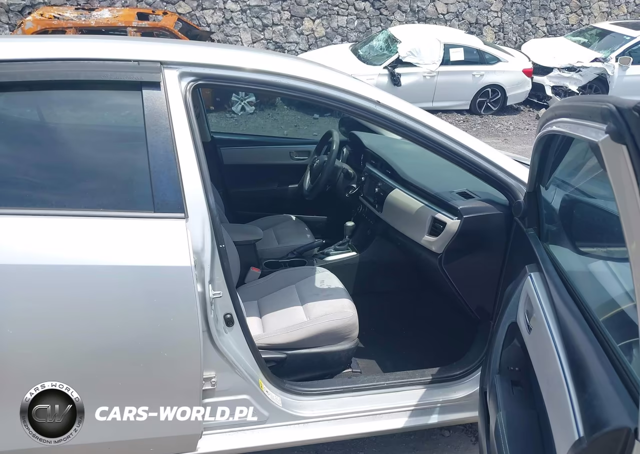 2015 Toyota Corolla Le VIN:5YFBURHE3FP197536 - 5