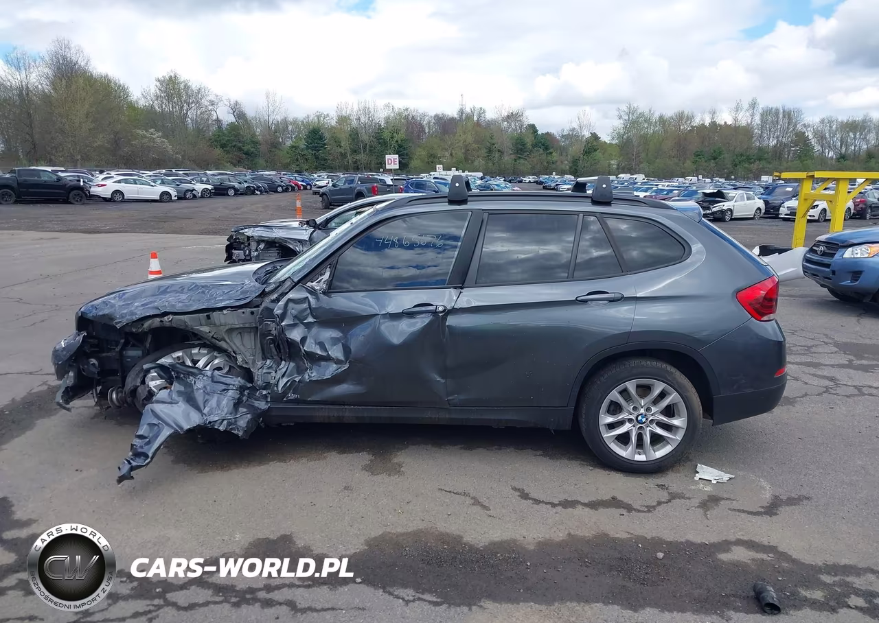 2015 BMW X1 xDrive28I VIN:WBAVL1C55FVY41430 - 14
