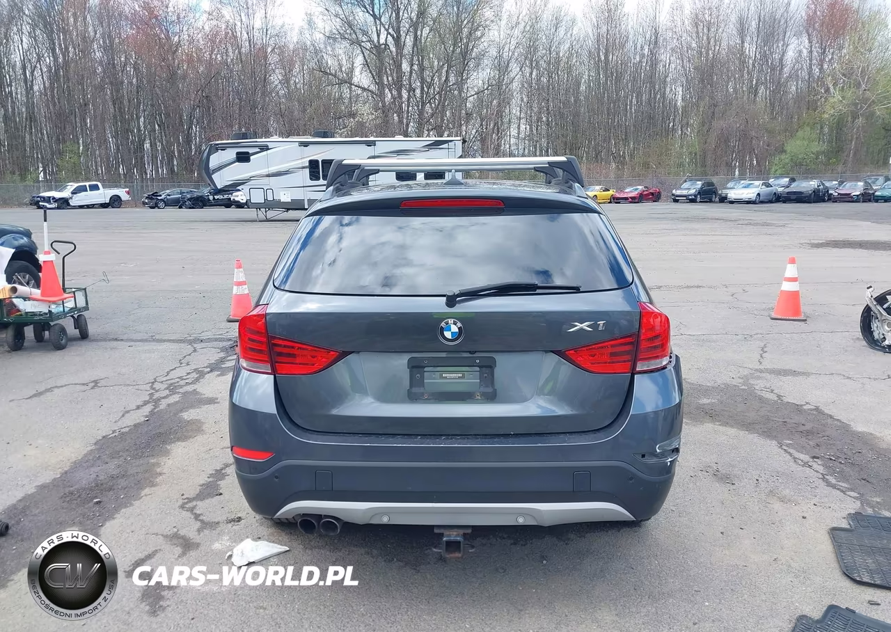 2015 BMW X1 xDrive28I VIN:WBAVL1C55FVY41430 - 16