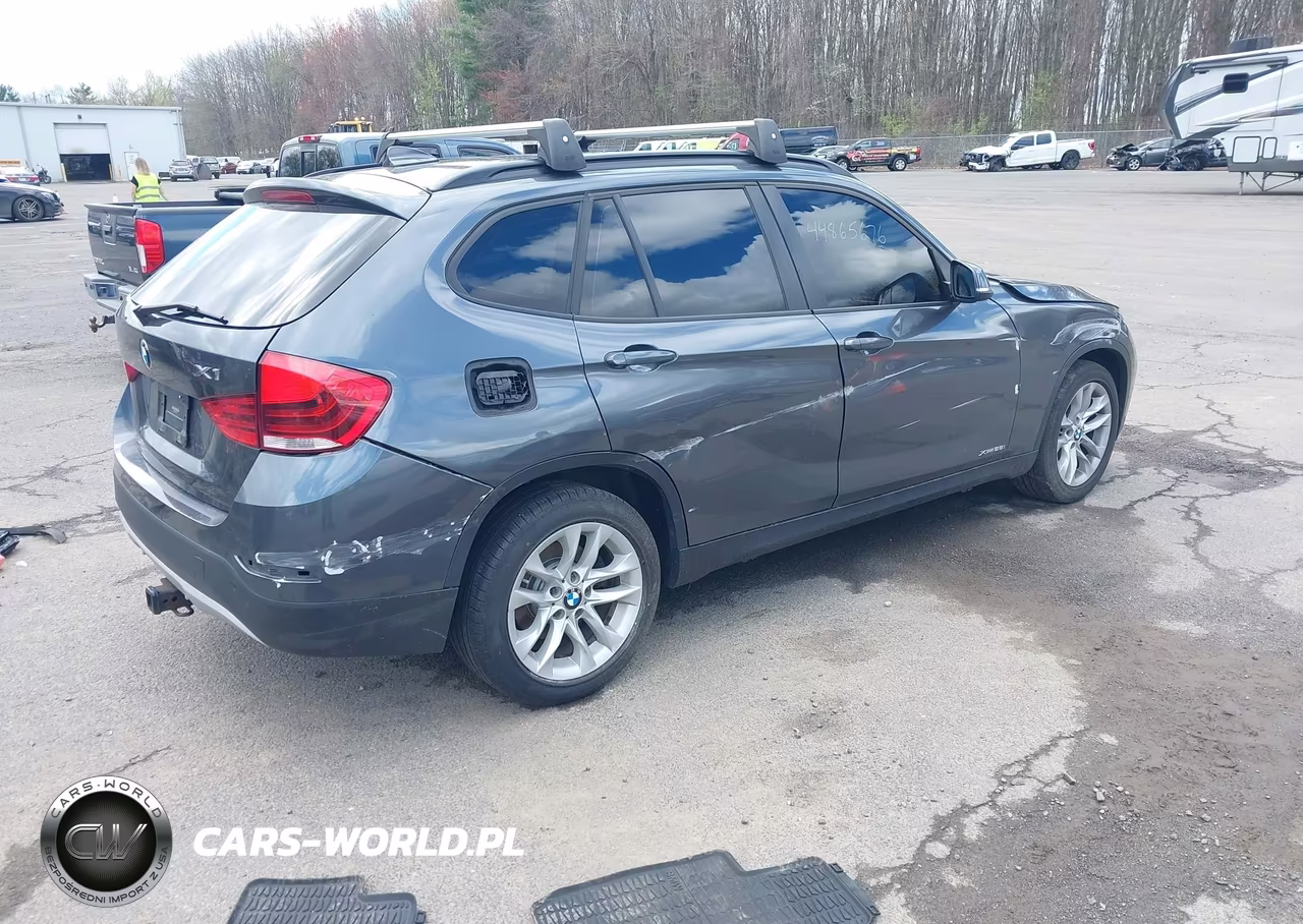 2015 BMW X1 xDrive28I VIN:WBAVL1C55FVY41430 - 4