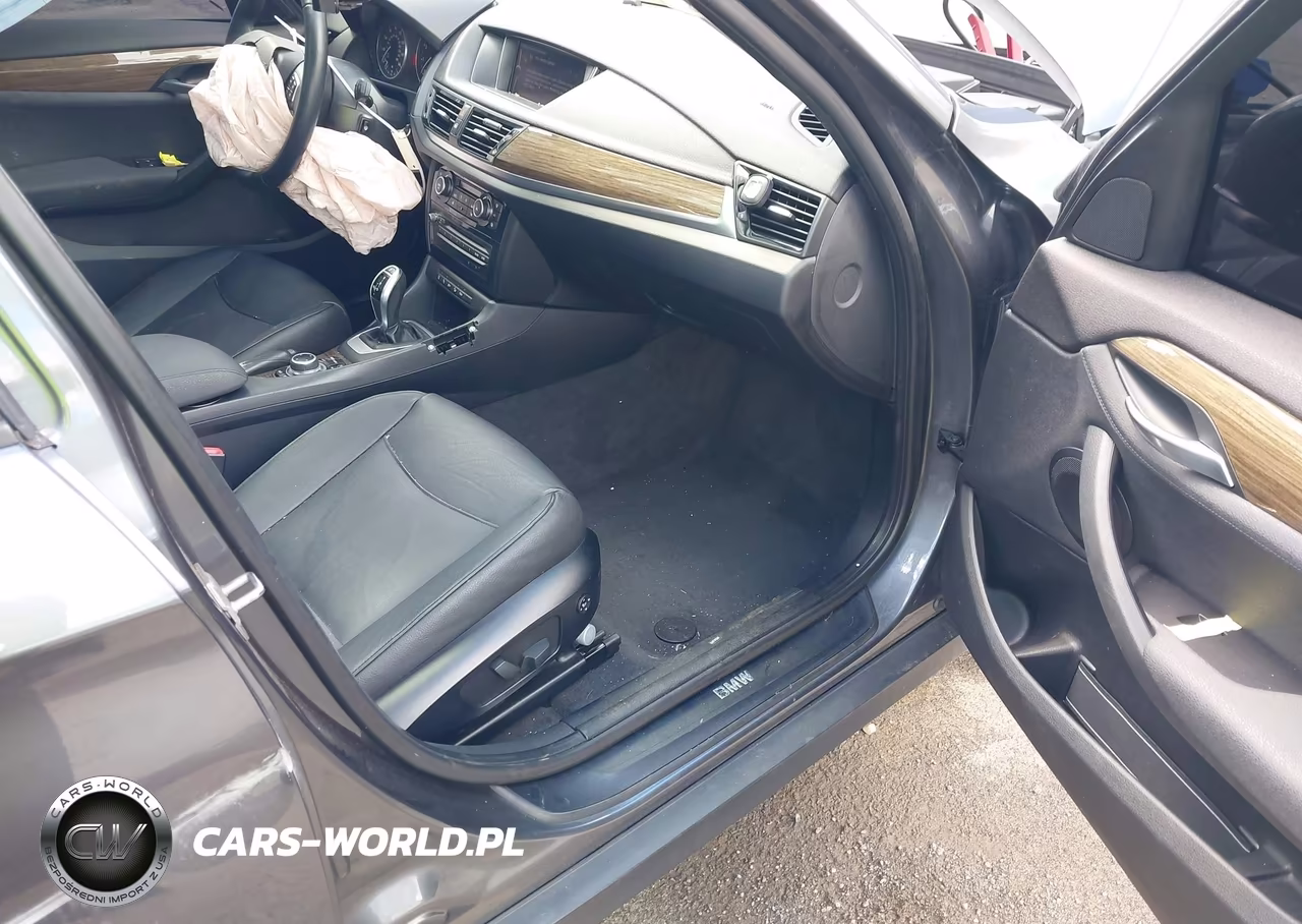 2015 BMW X1 xDrive28I VIN:WBAVL1C55FVY41430 - 5