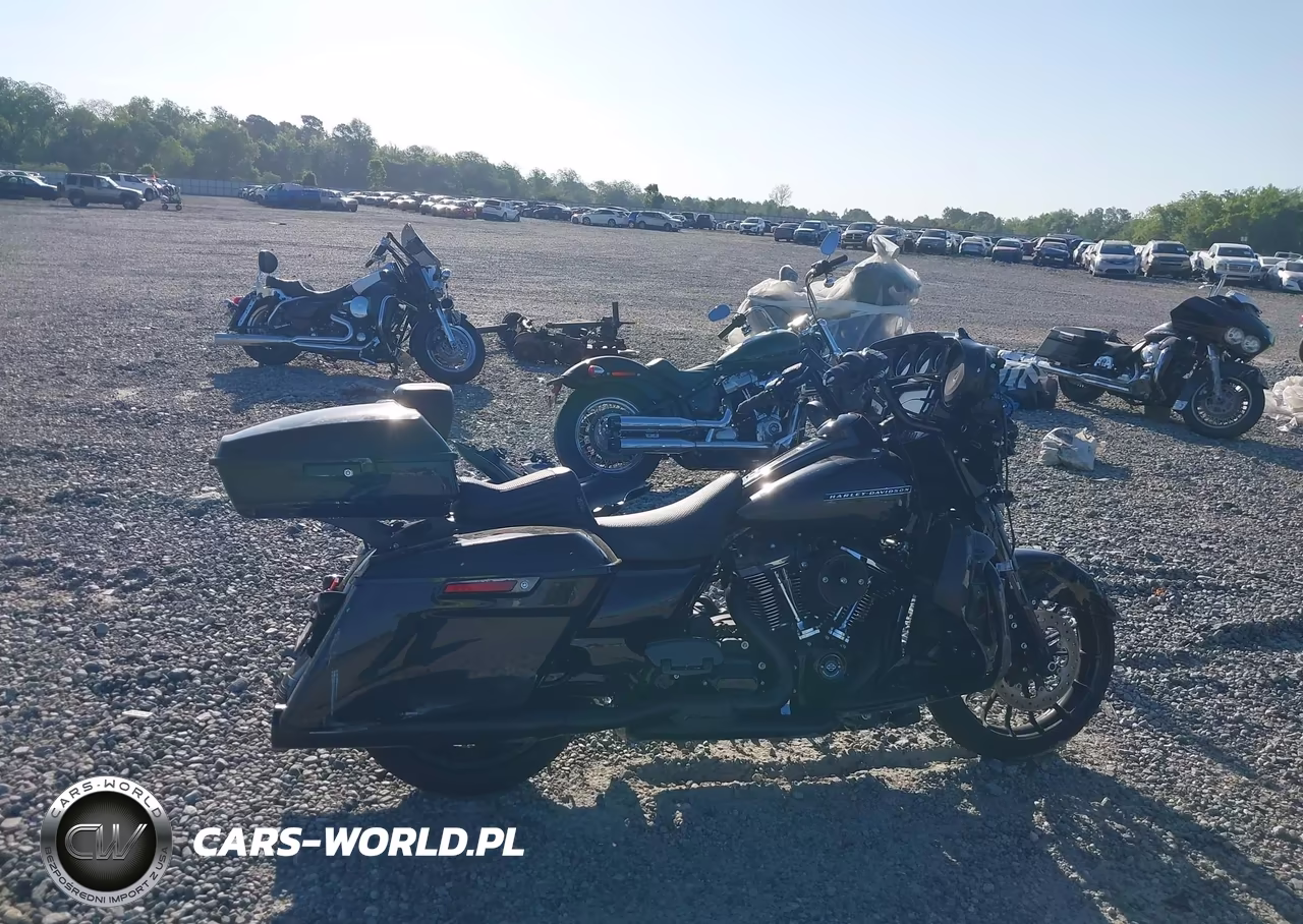 2018 Harley-Davidson Flhxs Street Glide Special VIN:1HD1KRC11JB616608 - 12