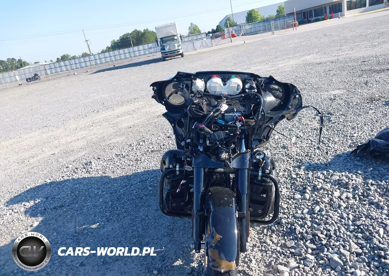 2018 Harley-Davidson Flhxs Street Glide Special VIN:1HD1KRC11JB616608 - 5
