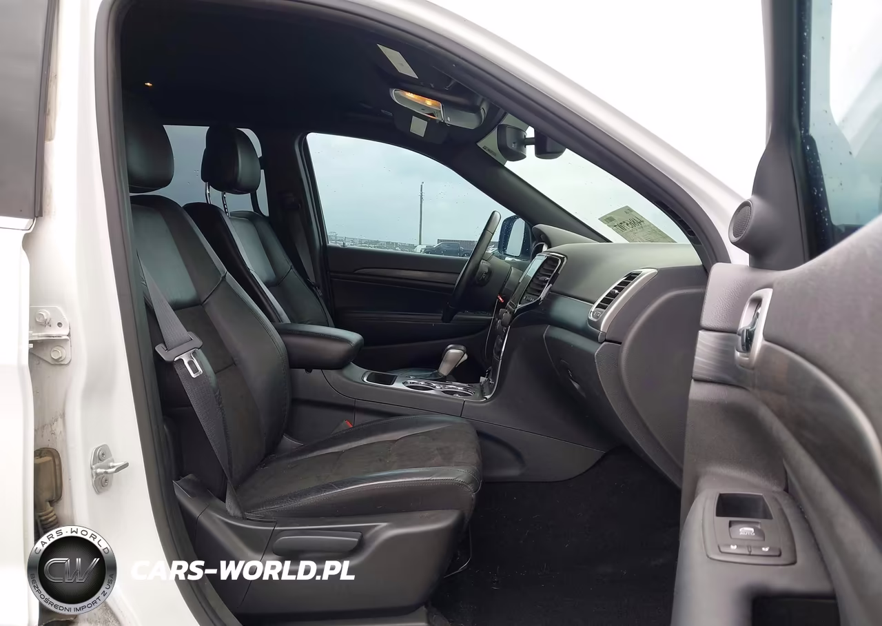 2020 Jeep Grand Cherokee Laredo E 4X2 VIN:1C4RJEAG2LC393080 - 5