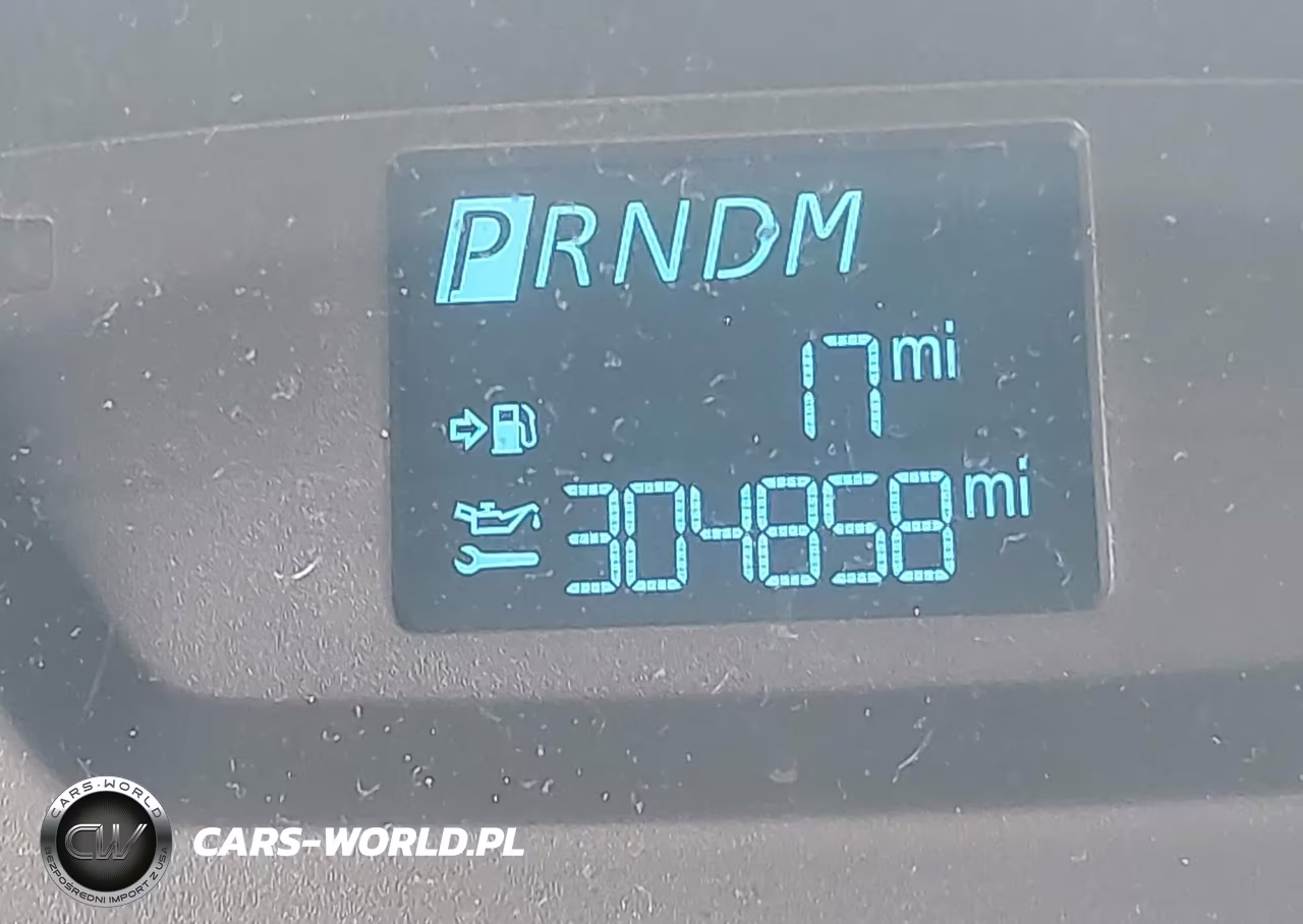 2018 Ford Transit-150 VIN:1FTYE2CM2JKB43164 - 16