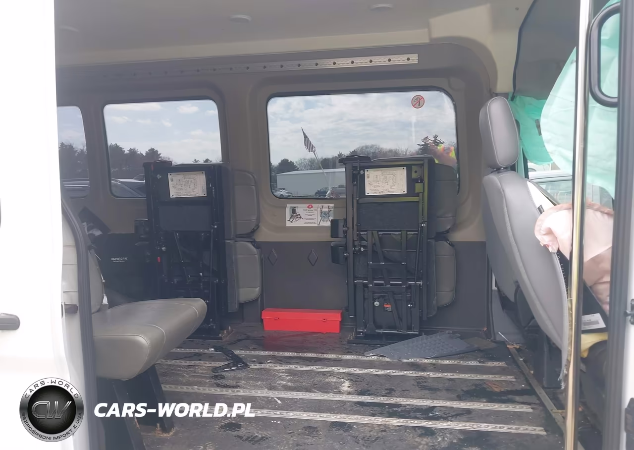 2018 Ford Transit-150 VIN:1FTYE2CM2JKB43164 - 8