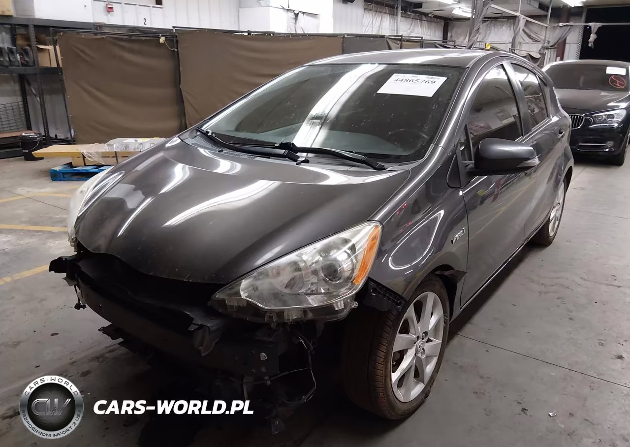 2013 Toyota Prius C Four VIN:JTDKDTB32D1041316 - 2