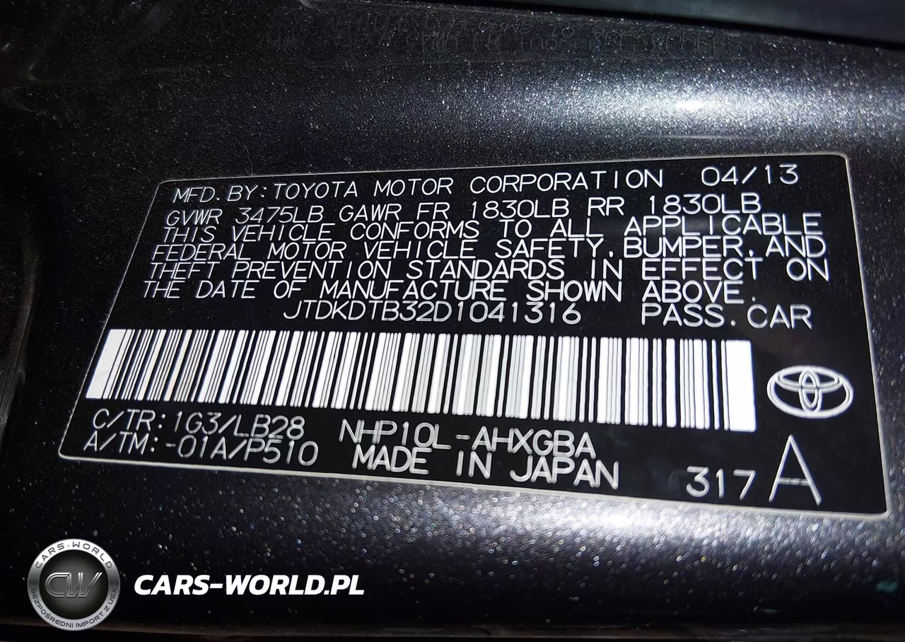 2013 Toyota Prius C Four VIN:JTDKDTB32D1041316 - 9