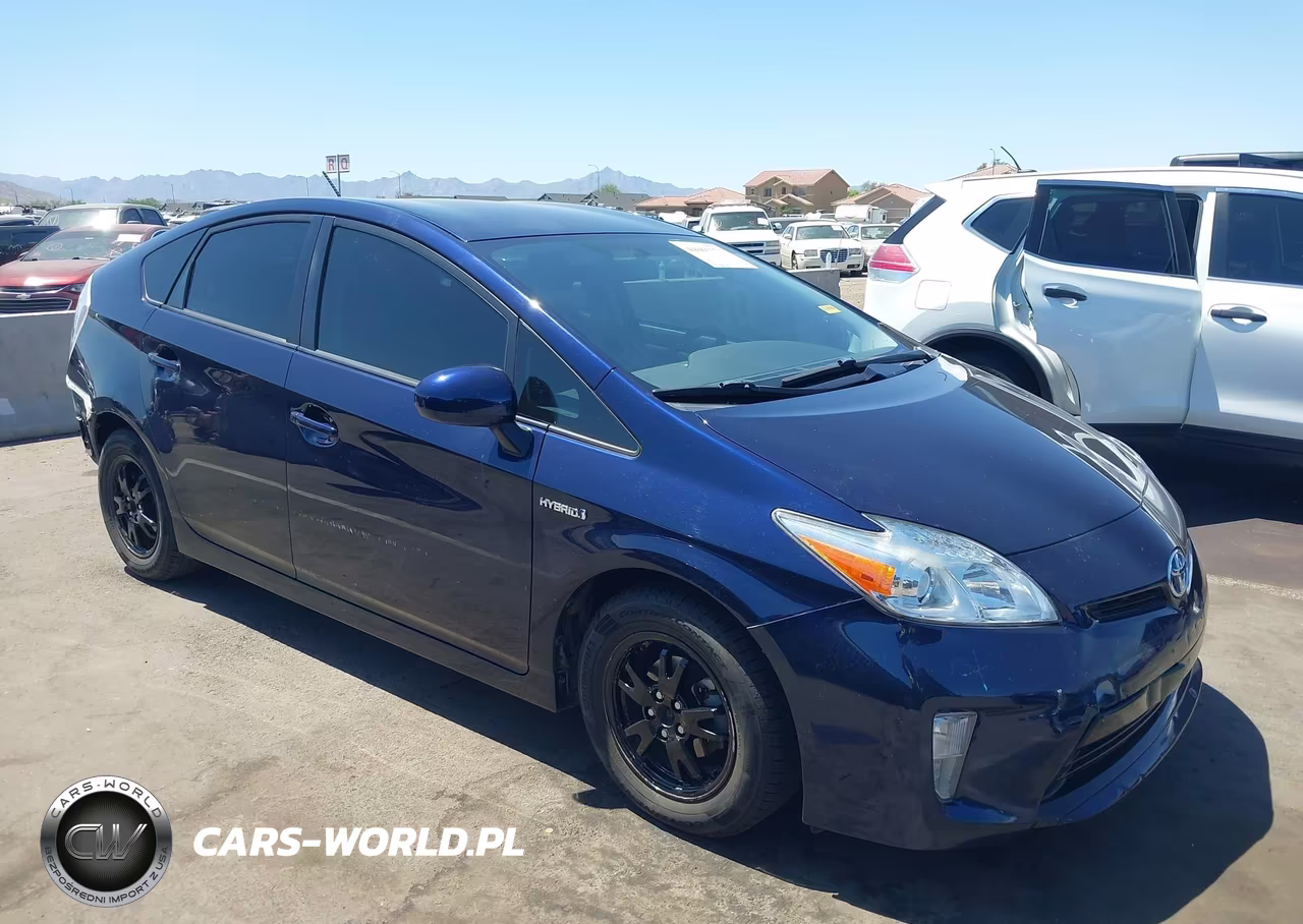 2015 Toyota Prius Two – zdjęcie 1 z 16