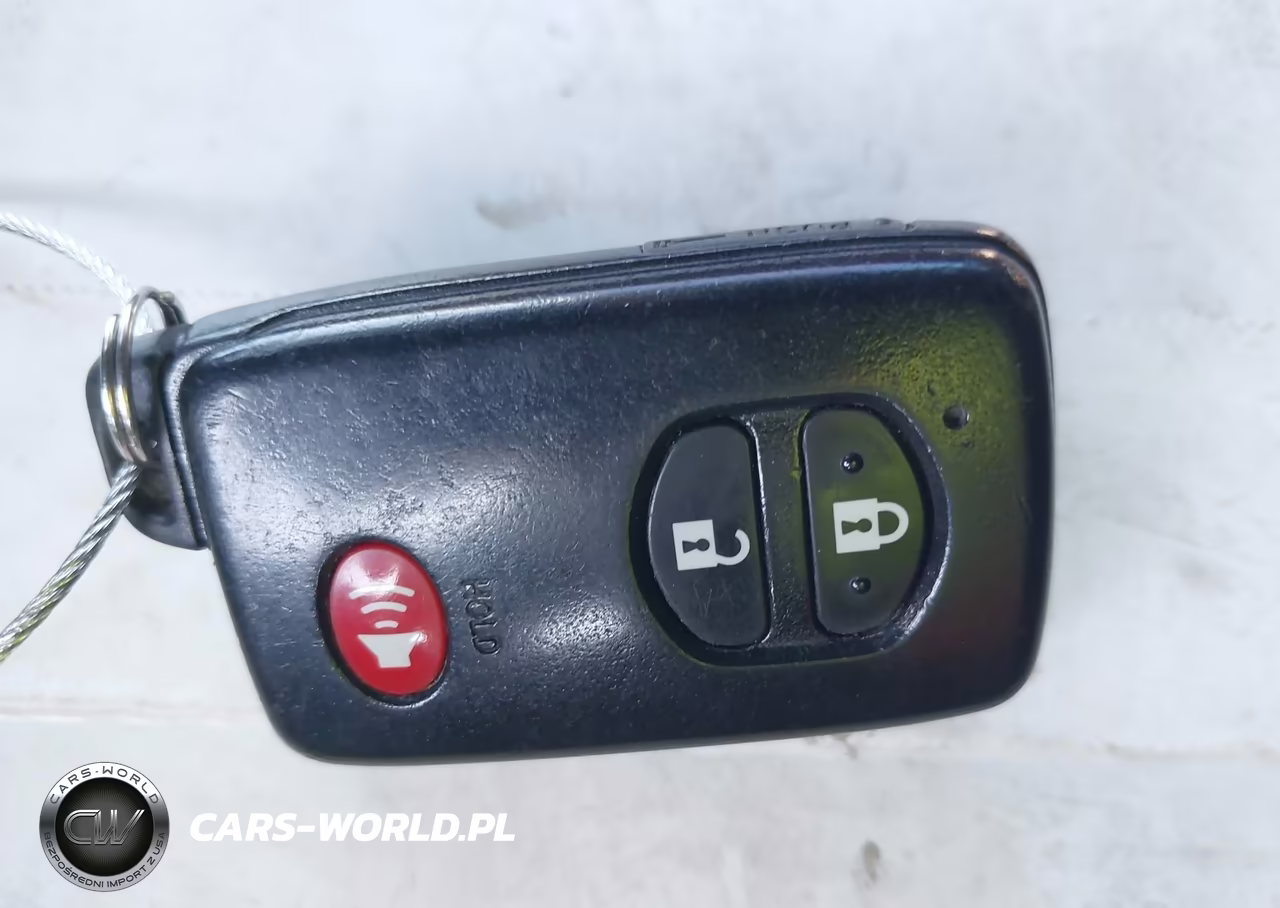 2015 Toyota Prius Two VIN:JTDKN3DU9F0467824 - 11