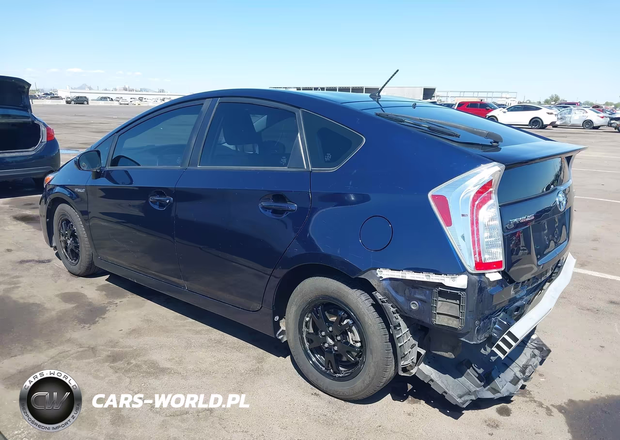 2015 Toyota Prius Two VIN:JTDKN3DU9F0467824 - 3