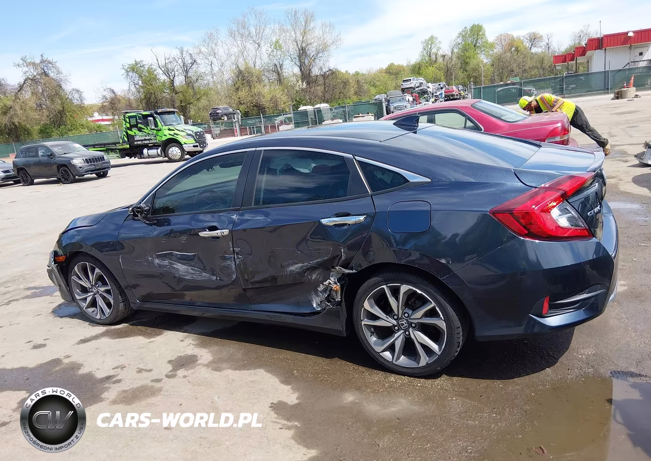 2019 Honda Civic Touring VIN:19XFC1F98KE208425 - 14