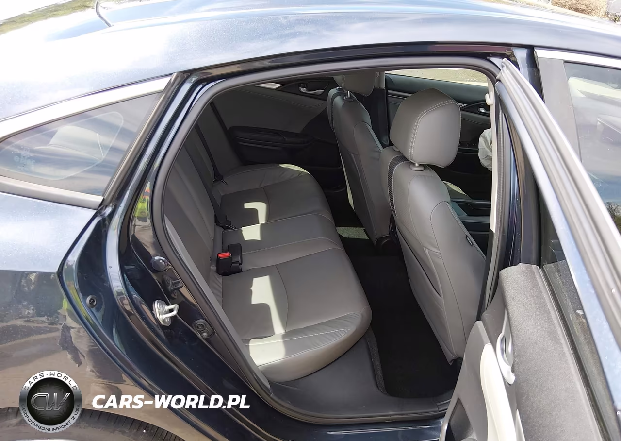 2019 Honda Civic Touring VIN:19XFC1F98KE208425 - 8